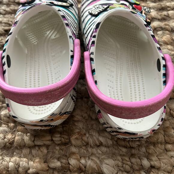 Crocs Classic Clogs Zebra Print w/ Jibbitz Charms –White Multicolor–W6 - Picture 7 of 13